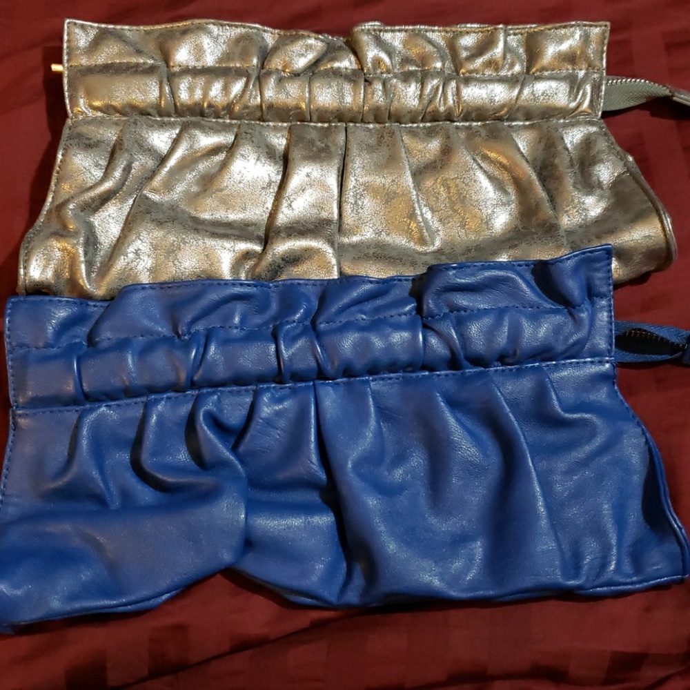 2 Clutches